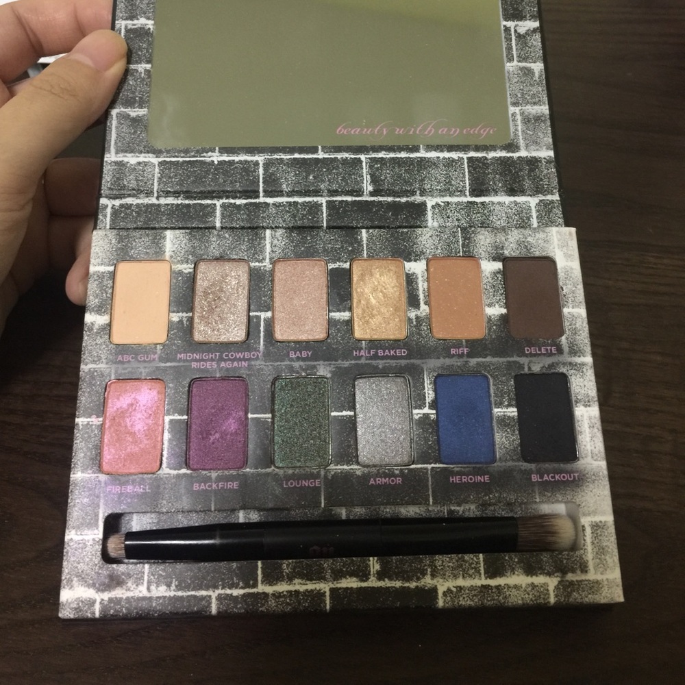 Urban Decay Nocturnal Shadow Box