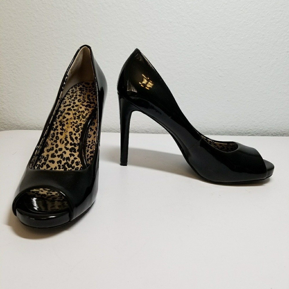 JESSICA SIMPSON Saras open toe pump