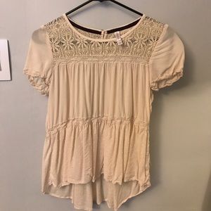 ‼️FLOWY, LACE BLOUSE‼️