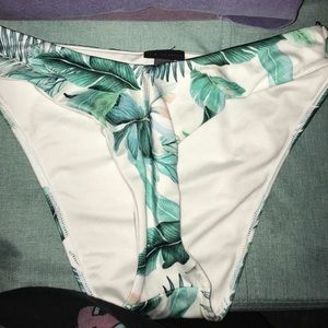 Pacsun swim bottoms never worn!