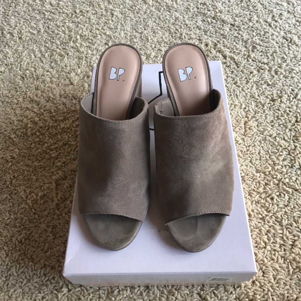 BP suede mules