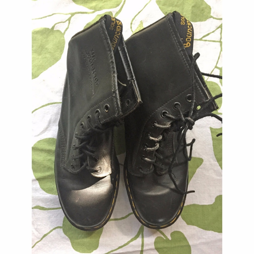 Vintage Made in England Doc Martens 1460 Boots