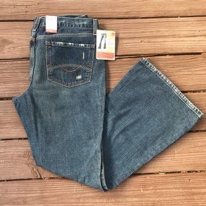 NWT Juniors Mossimo Stretch Distressed Jeans