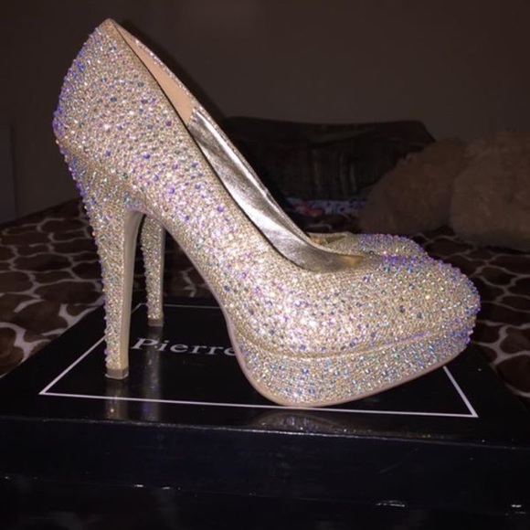 Heels - Picture 2 of 2