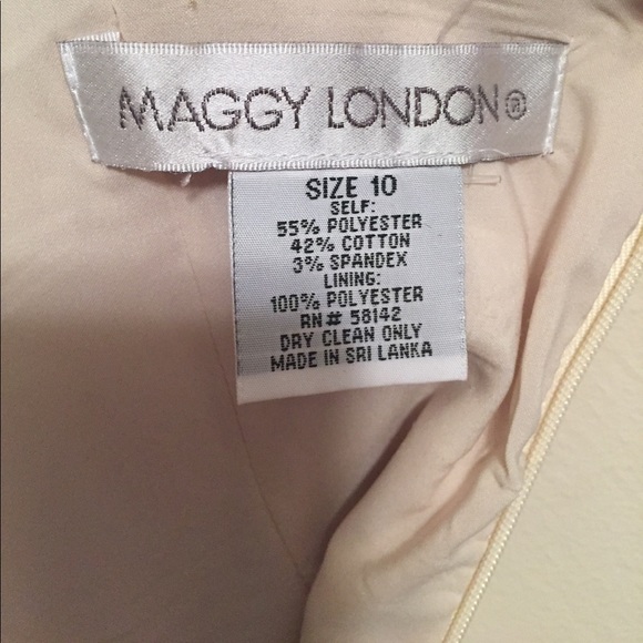 Stunning ivory dress - Picture 3 of 3