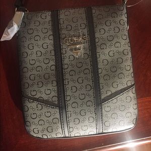 New Guess cross body