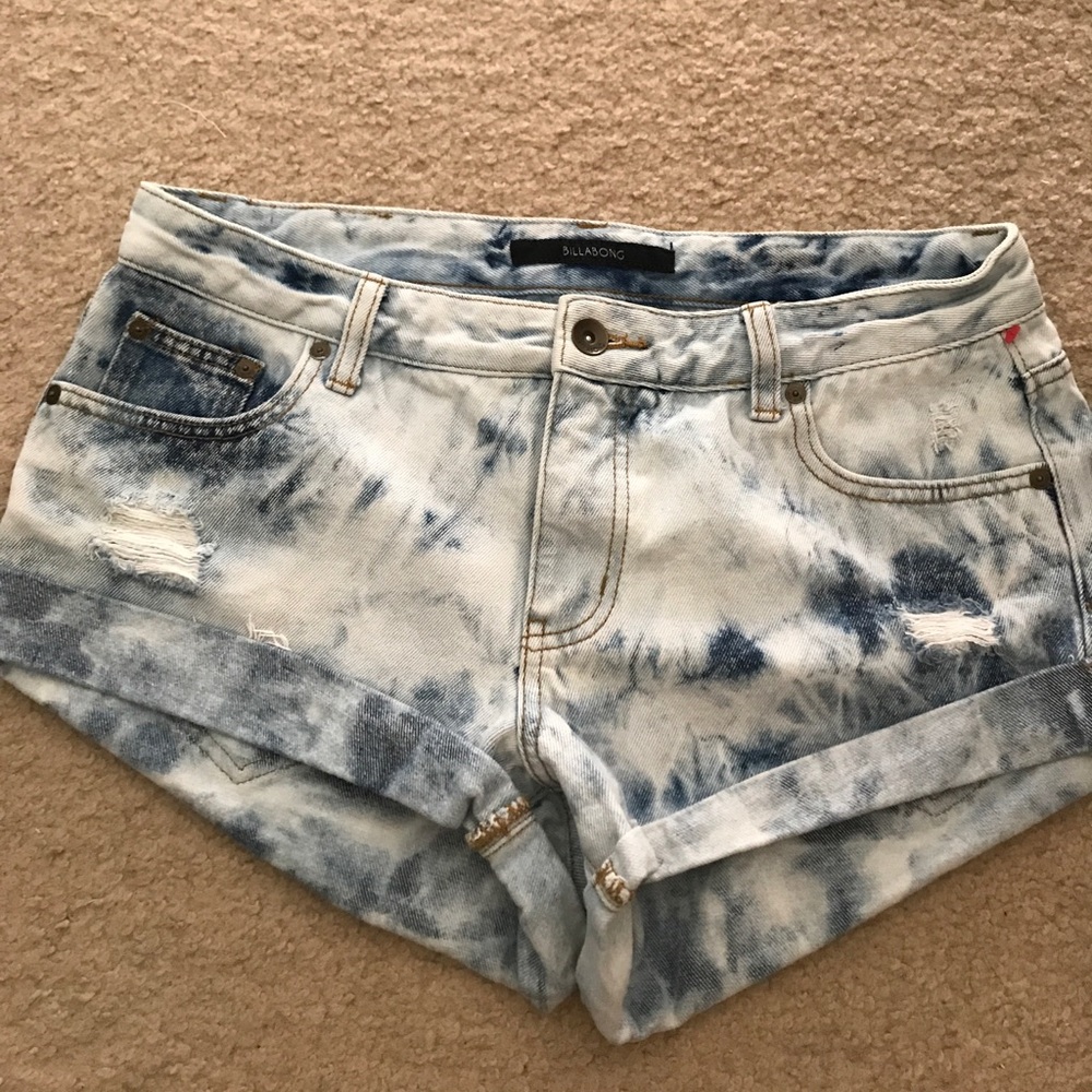 BILLABONG ACID WASH JEAN SHORTS