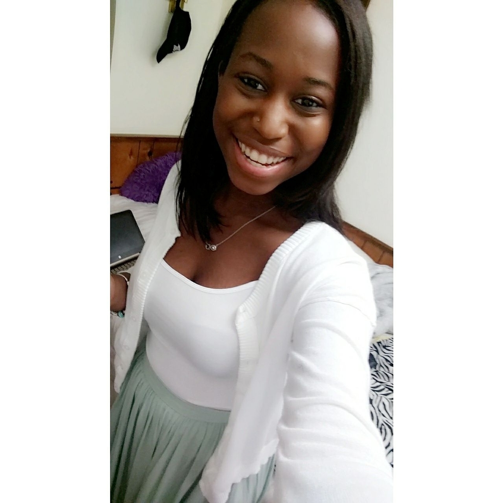 Meet your Posher, Adia