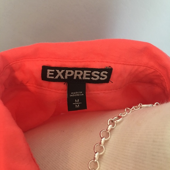 Express Blouse - Picture 3 of 3