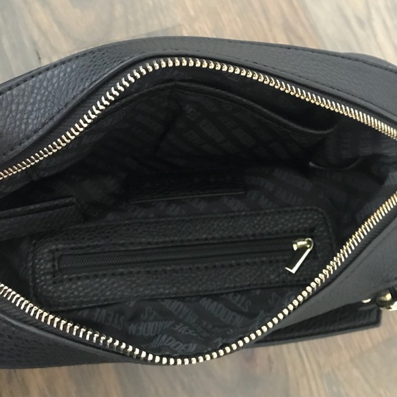 Brand new Steve Madden black and gold leather bag - Picture 2 of 3
