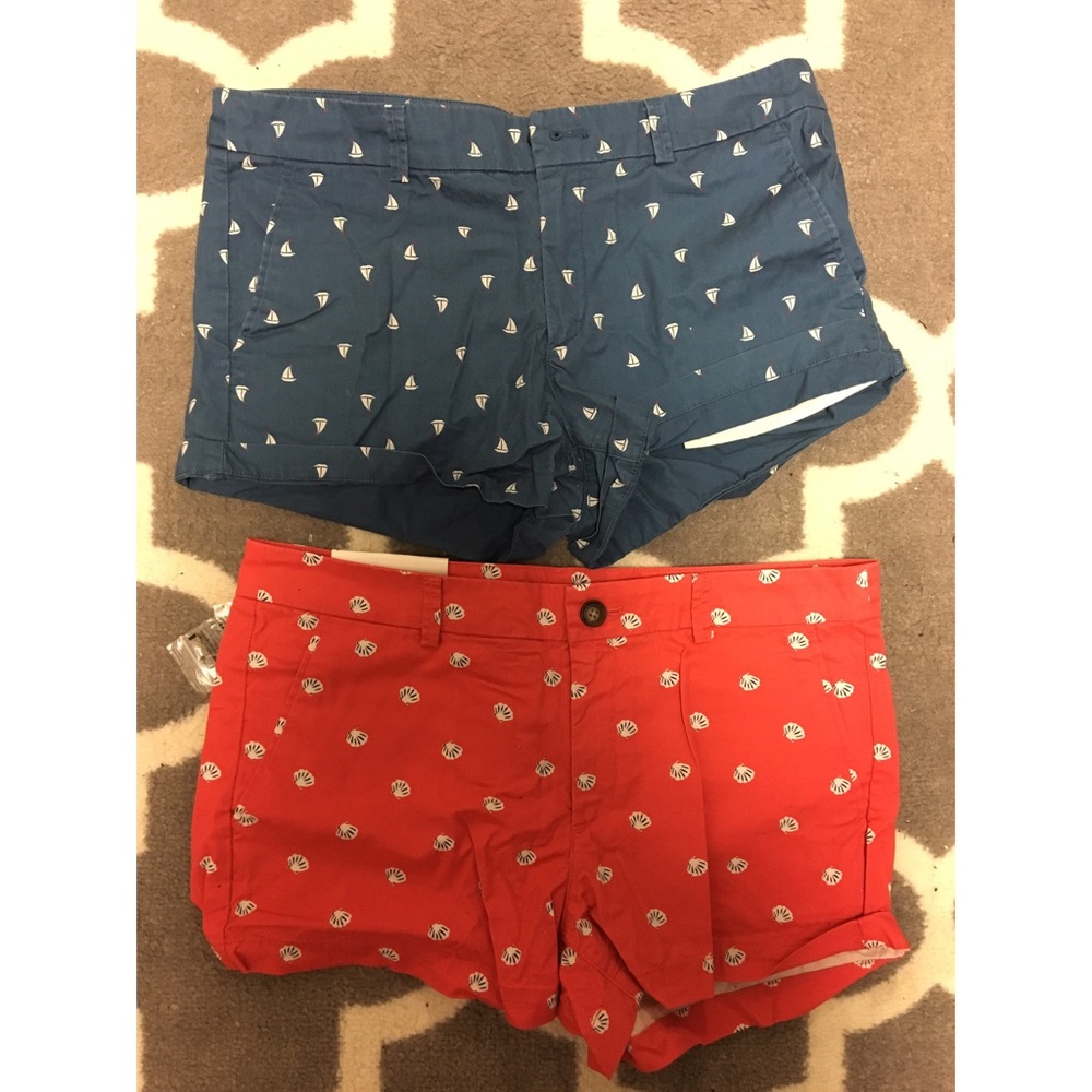 2/32 💜2 pairs Printed Shorts