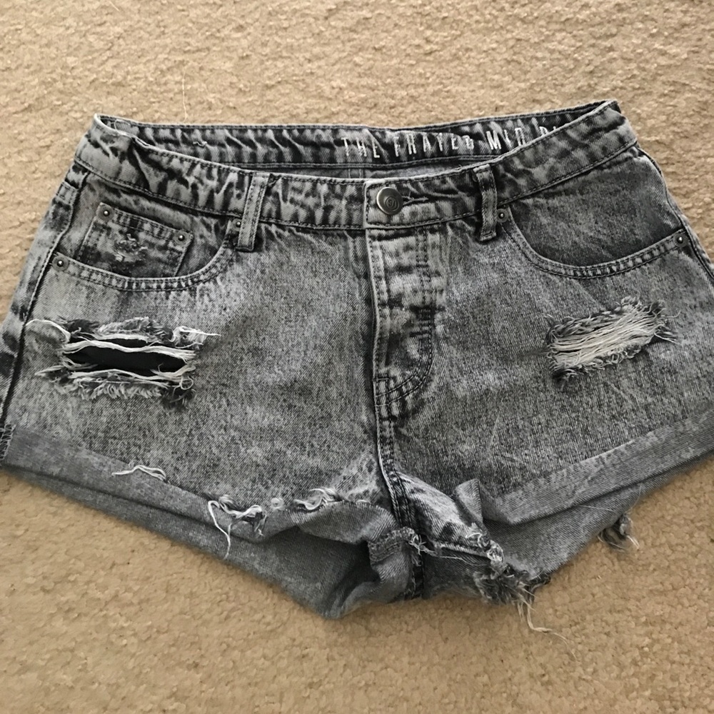 COTTON ON BLACK ACID WASH JEAN MIR RISE SHORTS