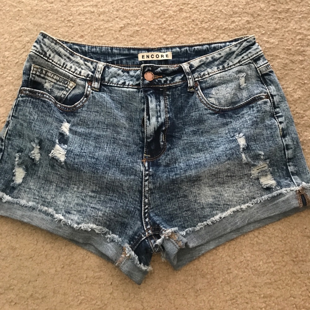 ACID WASH DENIM HIGH WAISTED SHORTS