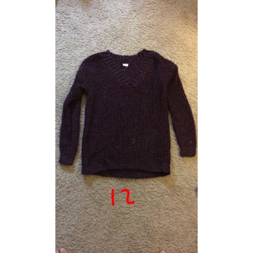 Maroon sweater