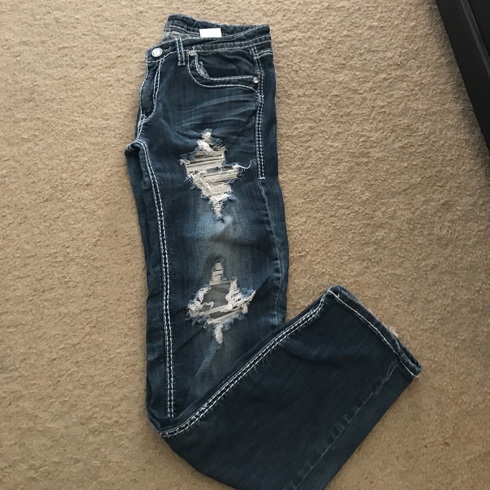 RIPPED DENIM BOOTCUT JEANS