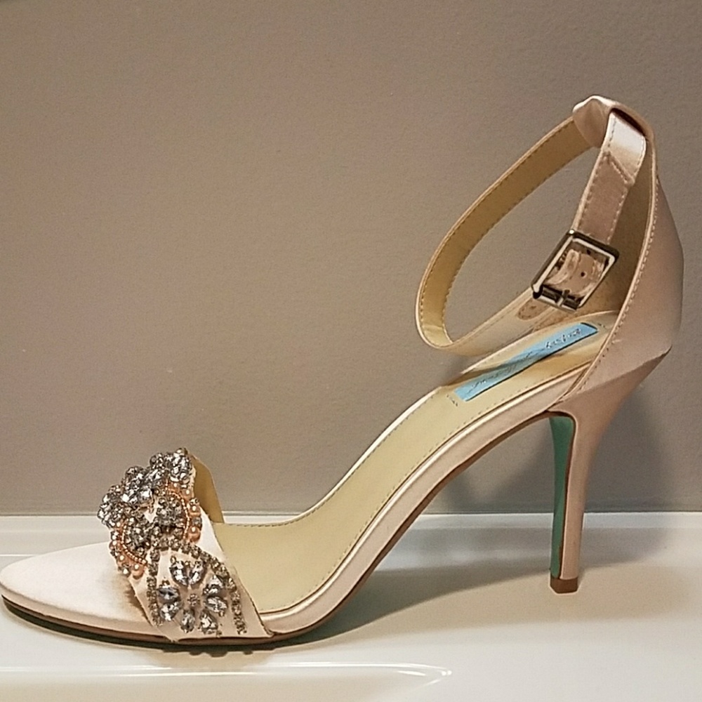 Blue by Betsey Johnson (Juno)