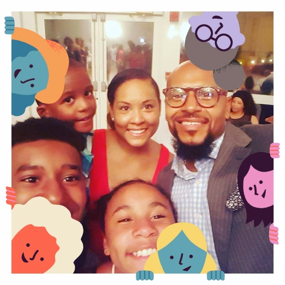 Meet your Posher, Toya - Picture 1 of 1