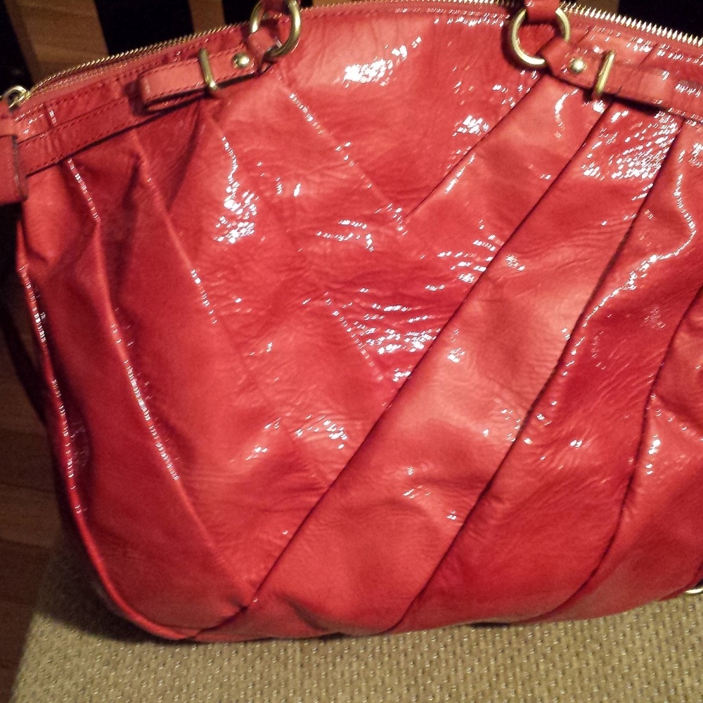 SOLD! Coach Madison/Linsey Diagonal pleated F21299