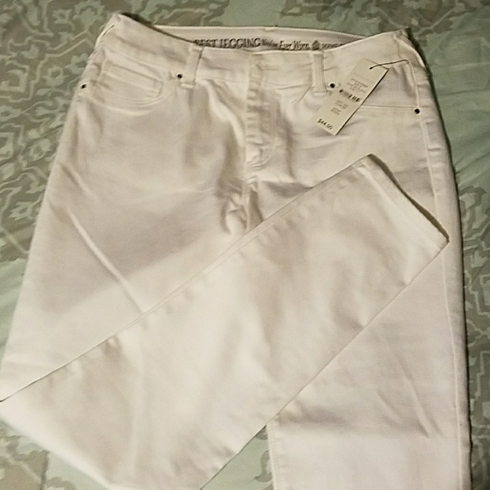 Women's NWT White Jeggings