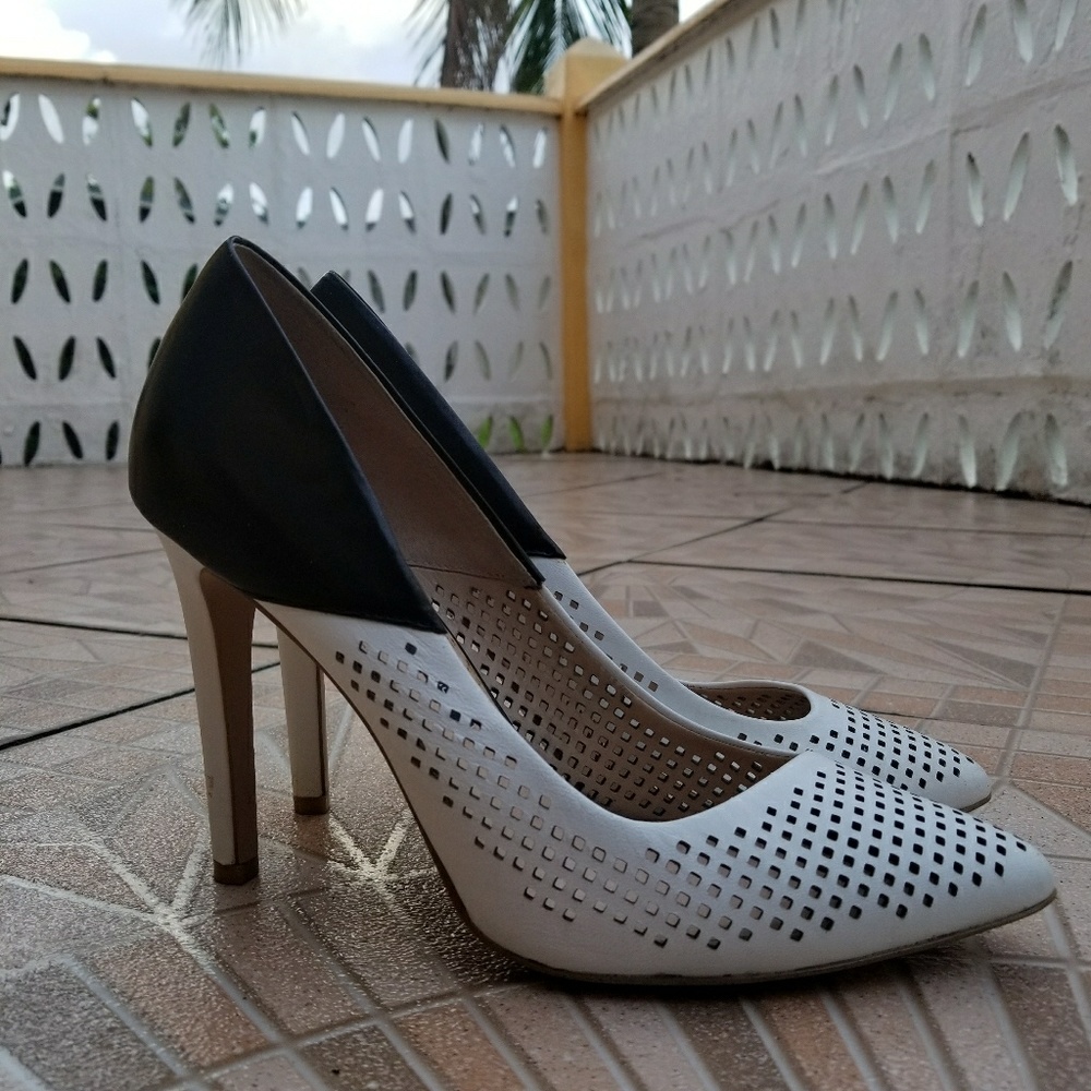 Shoes - Picture 3 of 6