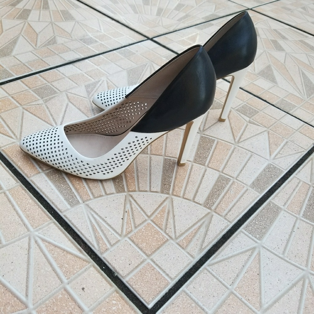 Shoes - Picture 6 of 6