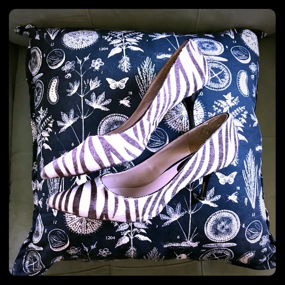 Nine & Co. Shoes - Zebra print heels, 9