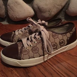 Michael Kors Shoes!!💋