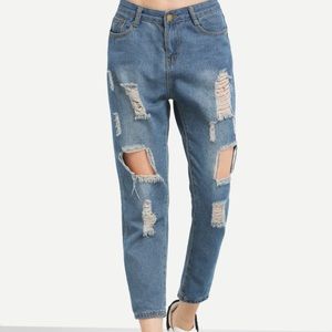 Distressed Boyfriend Ankle Jeans