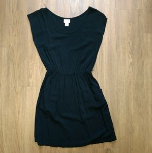 Super Cute Black Mini Dress w/ Pockets!!