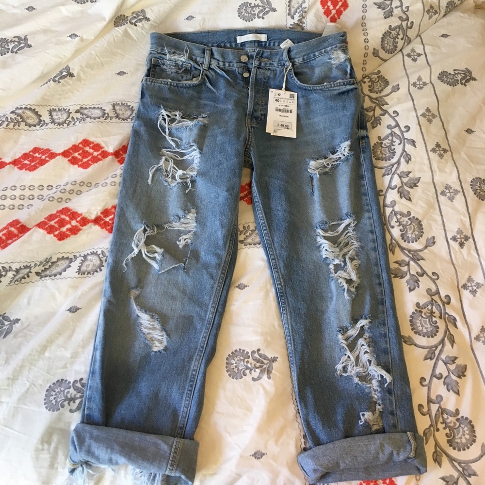 Zara Ripped Boyfriend Jeans