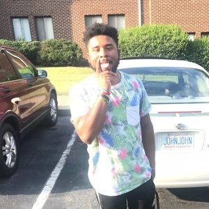 Meet your Posher, Jonathan