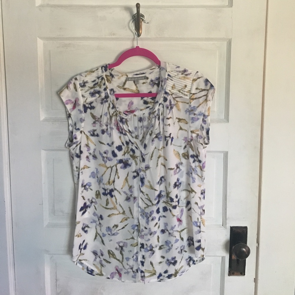 Daniel Rainn stitch fix Bernal split neck blouse