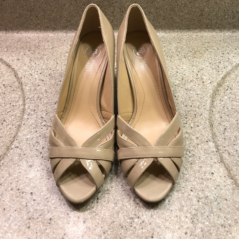 Tan open toed strappy heels size 9!