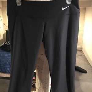 REPOSH Nike dri fit leggings