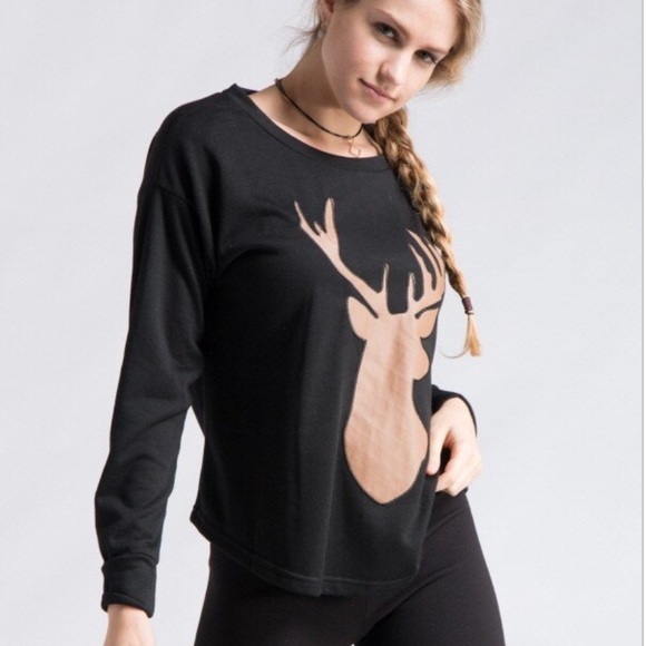 Graphic Print Pullover - Picture 5 of 7