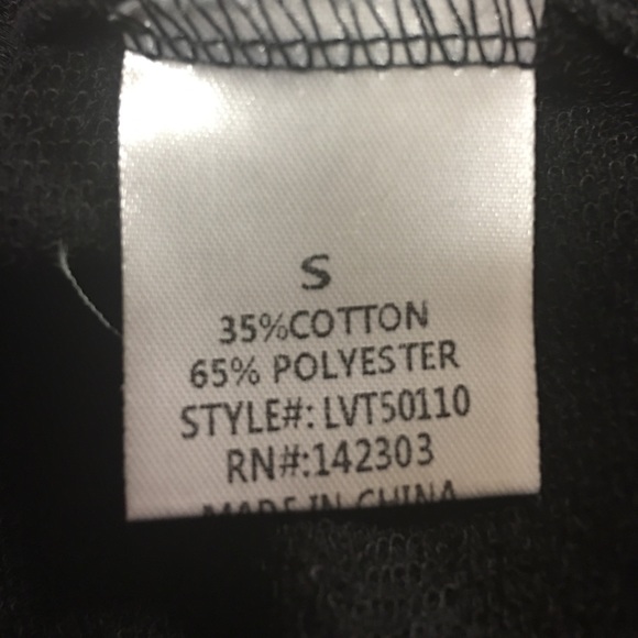 Graphic Print Pullover - Picture 6 of 7