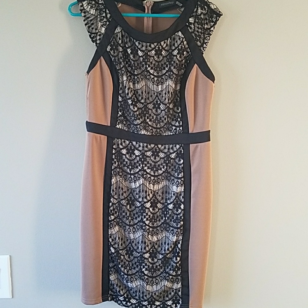 Classy beige dress with black lace