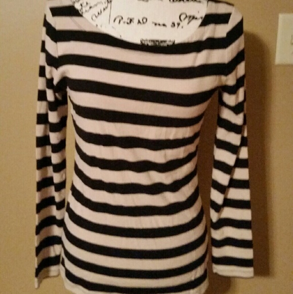 Banana Republic Tops - Banana Republic blouse sz. M Banana Republic Tops - Banana Republic blouse sz. M