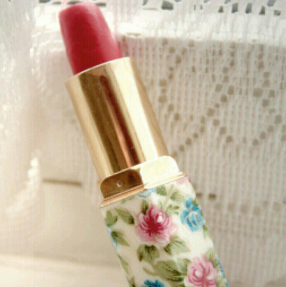 Floral lipstick