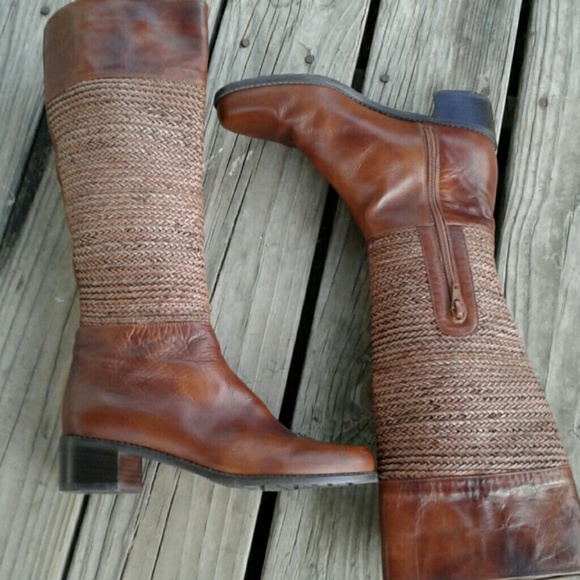 Stuart Weitzman Shoes - Stuart Weitzman Boots