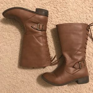 Girl’s Brown Boots