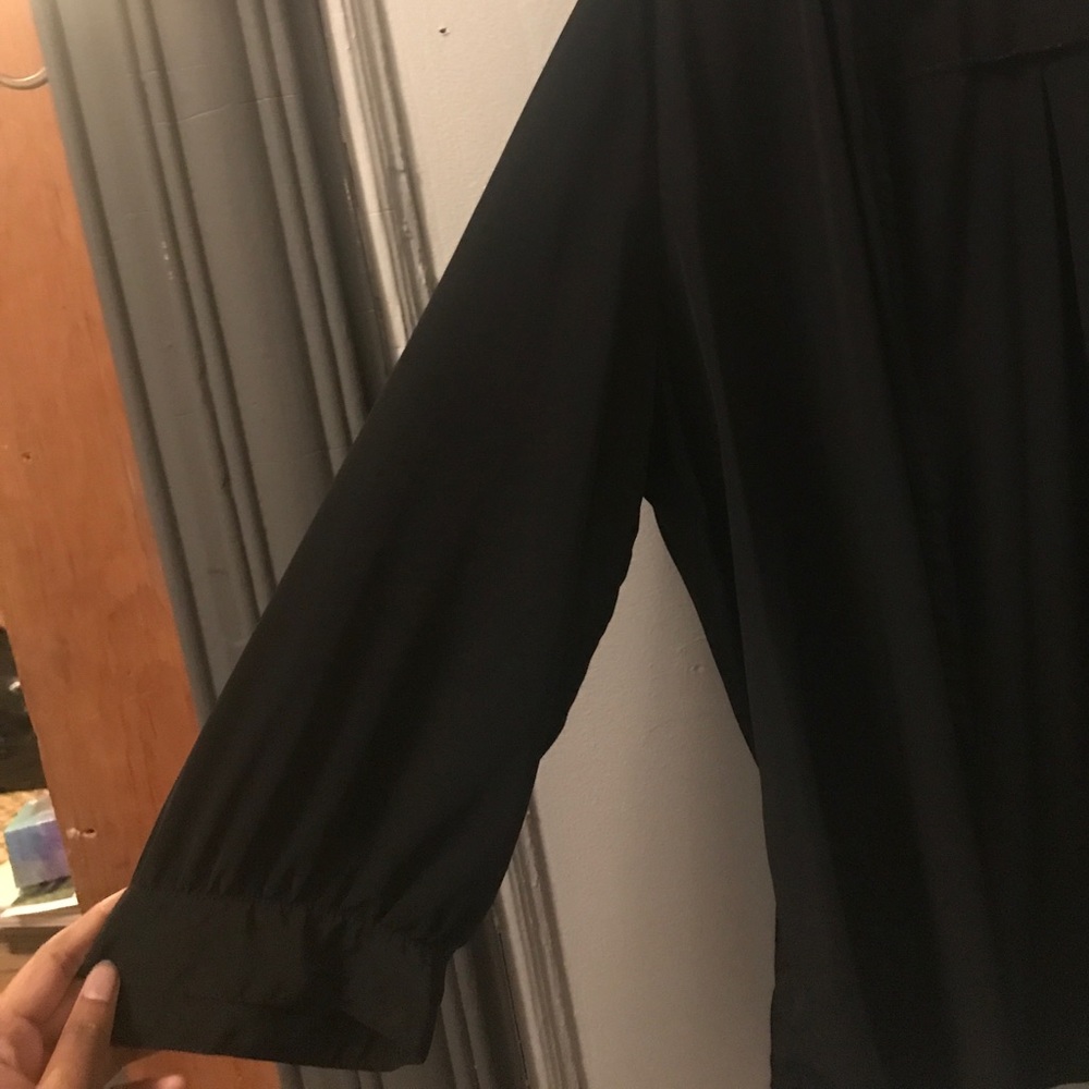 Button up Shirt - Picture 2 of 2