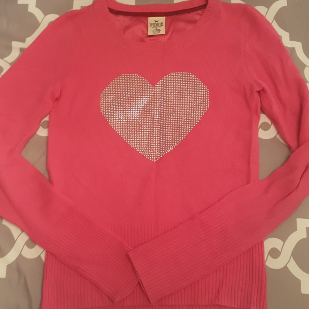 Heart shape cashmere sweater