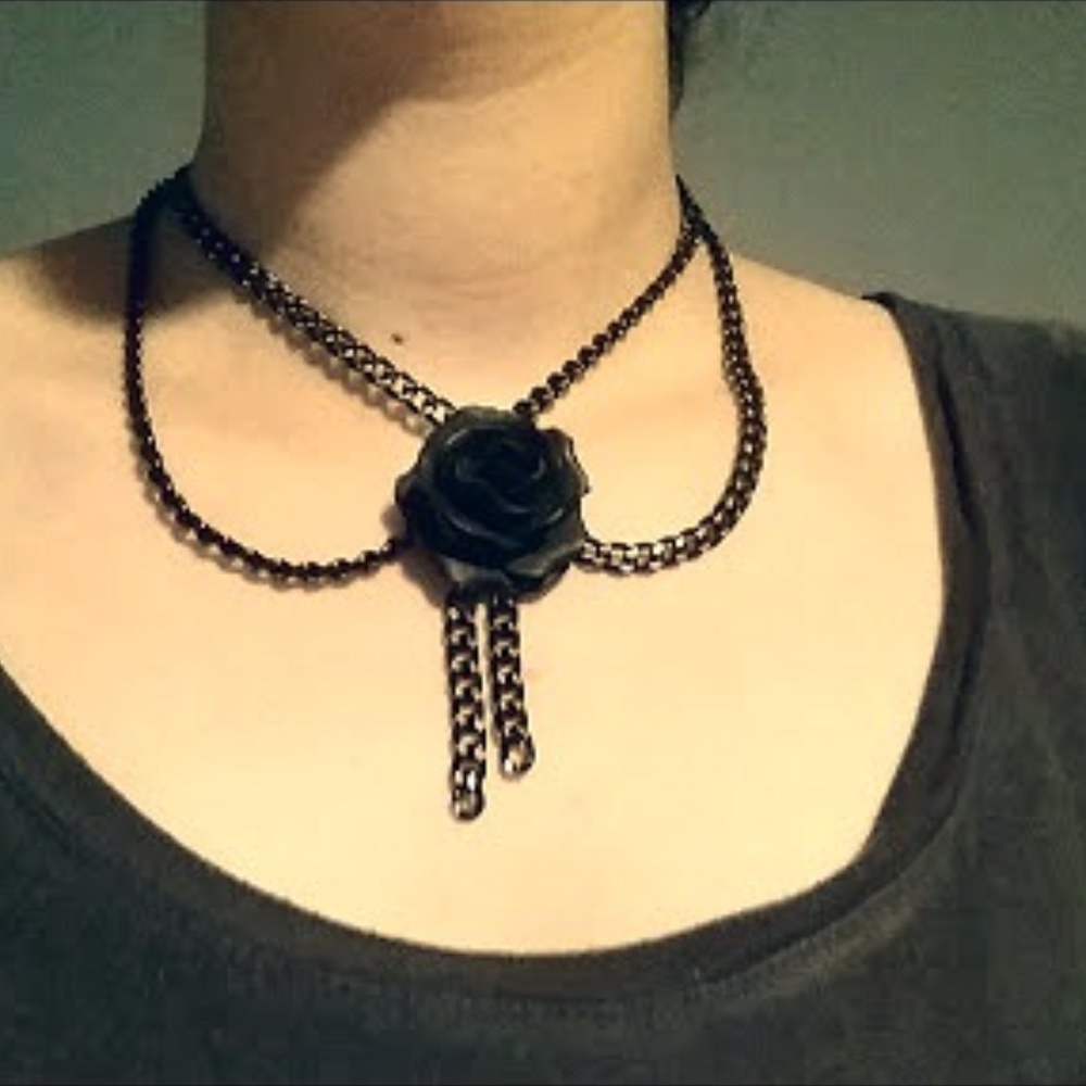 Gothic rose necklace