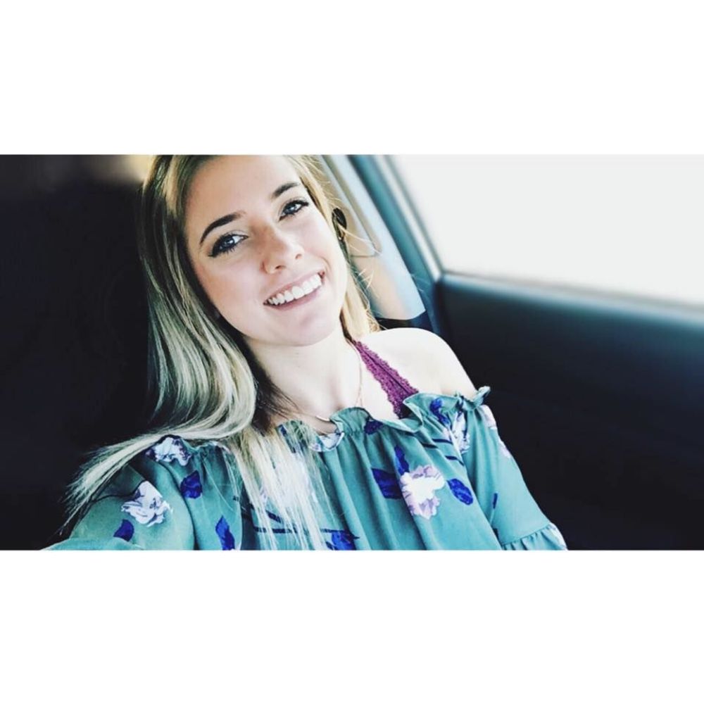 Meet your Posher, Hannah