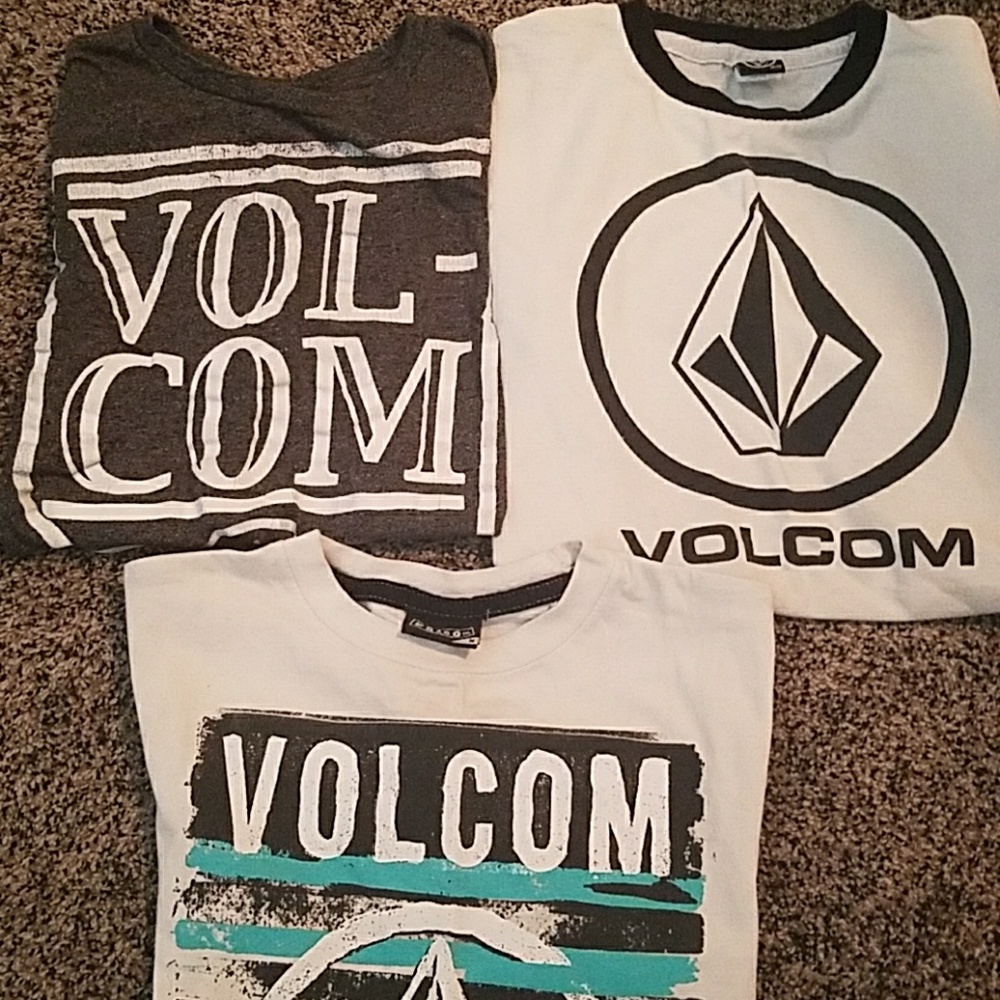 Bundle deal Volcom shirts
