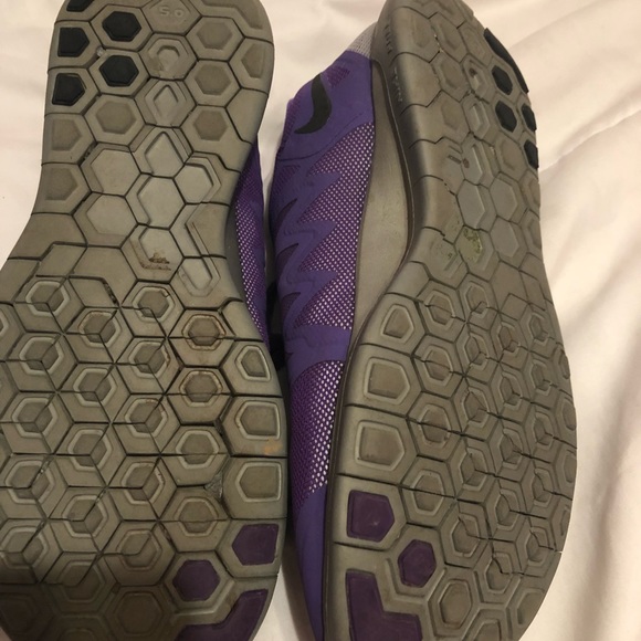 nike free runs 5.0. lightly worn. size 8.5 - Picture 3 of 3
