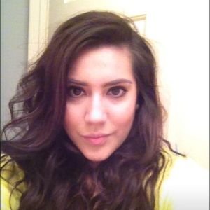 Meet your Posher, Abigail