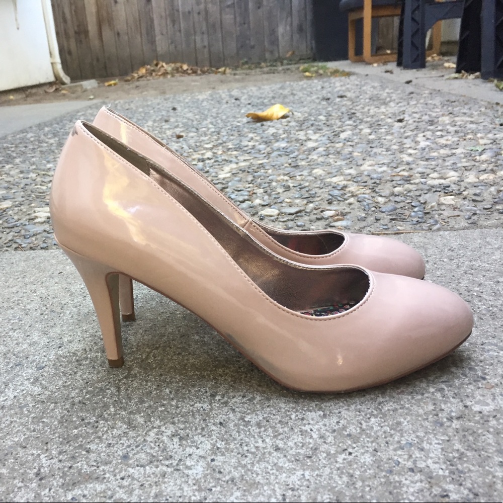 Madden Girl size 8.5 nude pumps 👍🏻