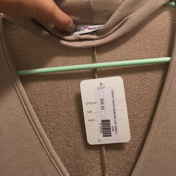 Dress - Picture 2 of 4